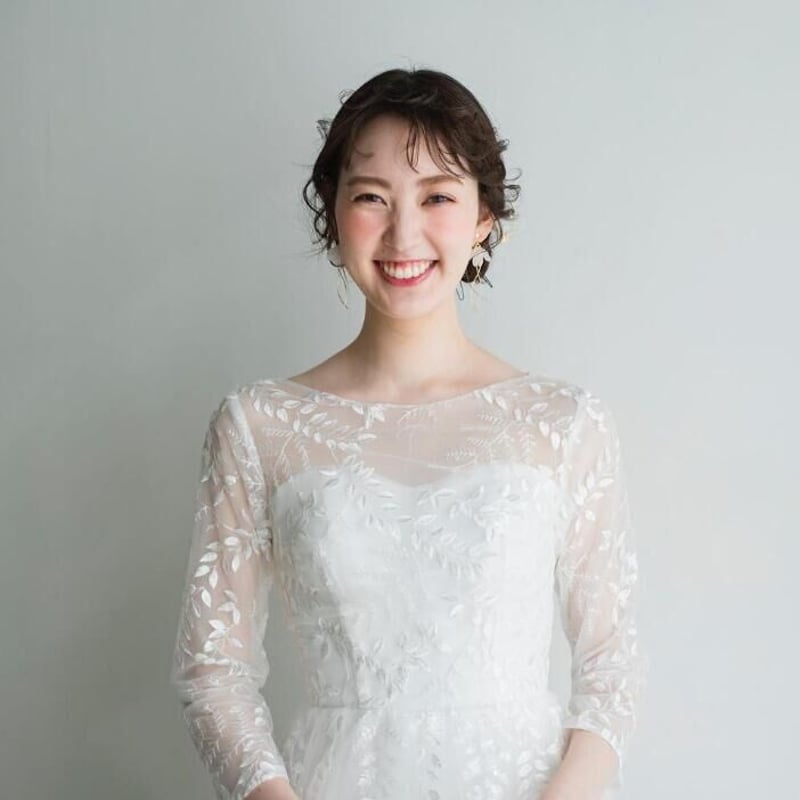 ウエディングドレス 2次会 七分袖丈 咲き誇る透け花レース 床 ウエディングドレス 2次会 七分袖丈 咲き誇る透け花レース 床