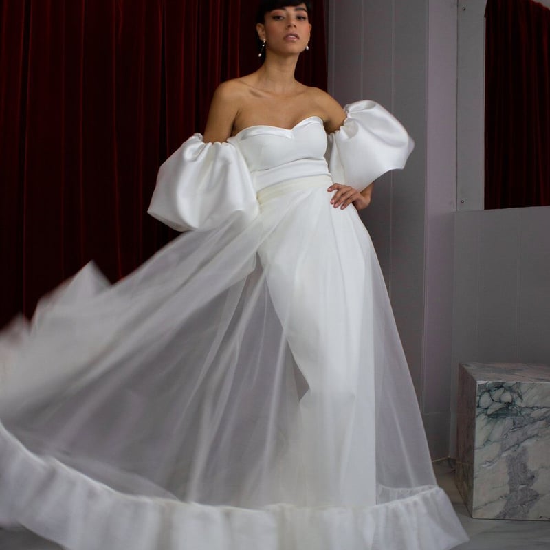 高品質！ オフショルダー 取り外し袖花嫁/ウェディングドレス/ブライズ  