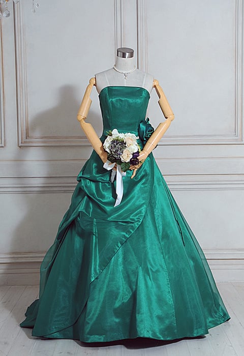 ウエディングカラードレス　可愛い　S〜M 後ろ編み上げ　ボリュームある　グリーン ウエディングカラードレス 可愛い S〜M 後ろ編み上げ ボリューム