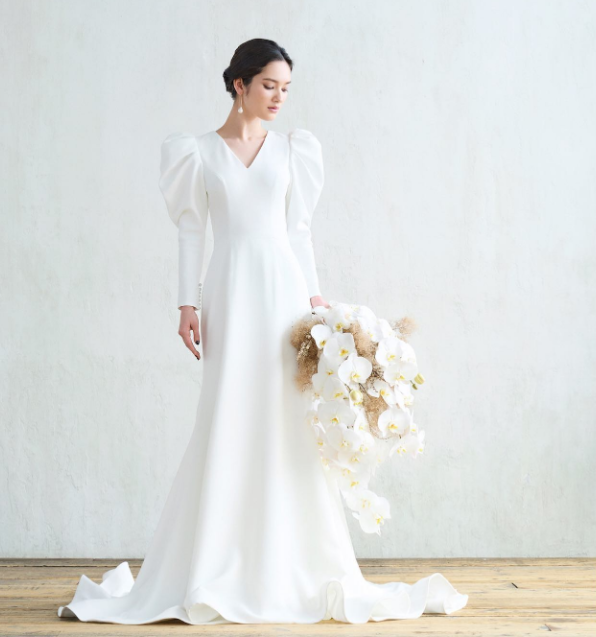 優雅なシルエット ドレス 高級イタリアサテン ソフトマーメイドライン  