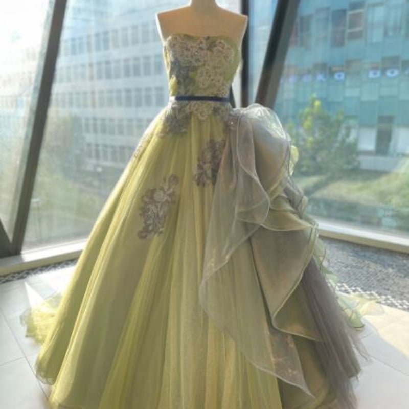 優しい 可愛い 花嫁 グリーン カラードレス レース ベアトップ  