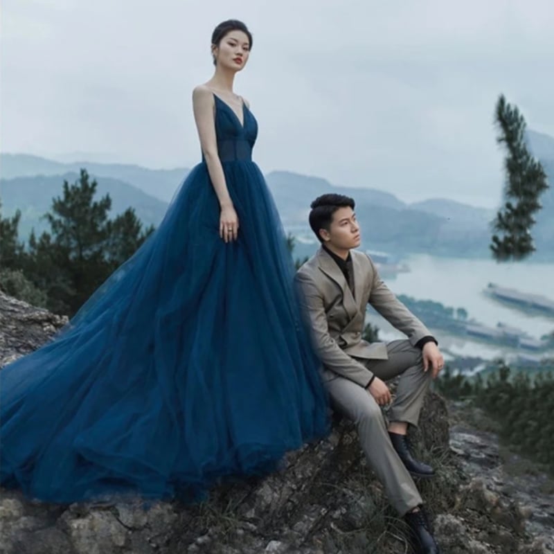 カラードレス 青/ブルー ソフトチュール トレーン 背中見せ Vネッ  