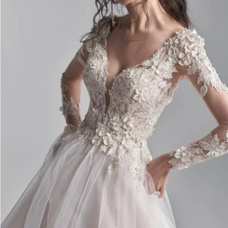 チュール ウェディングドレス Vネック レース 背中Vカット