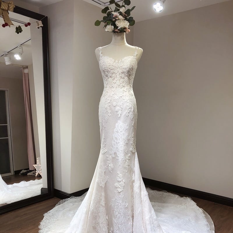 高品質！総レース ウエディングドレス キャミソール 華やかなトレーン  