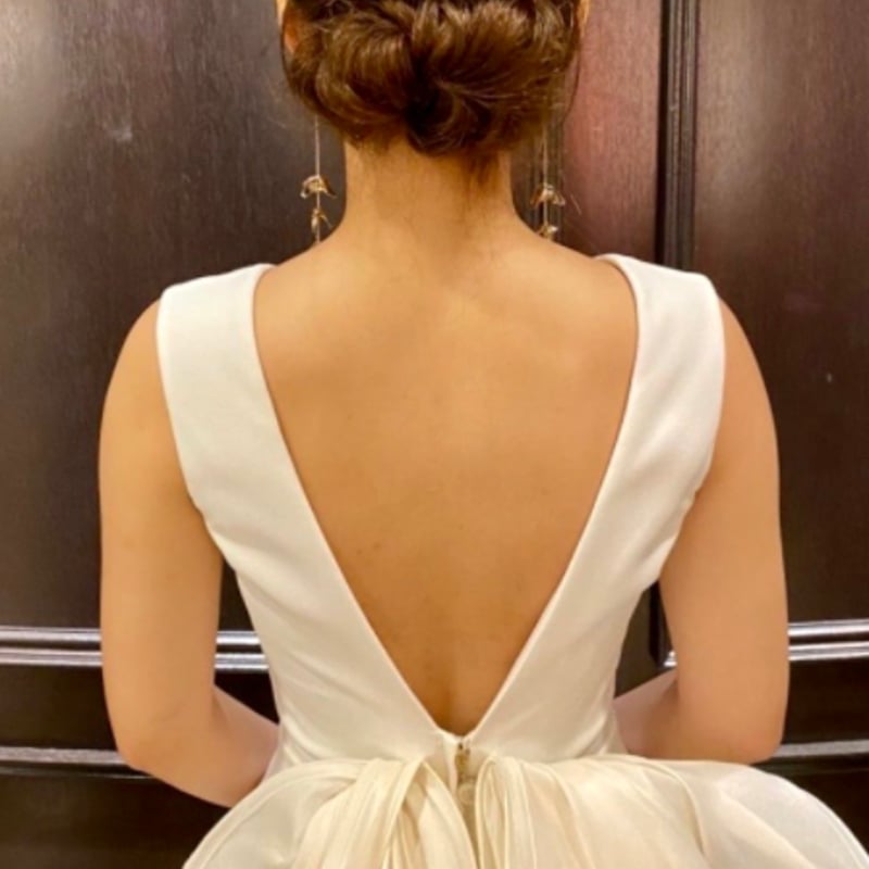 素敌な フランス風 ウエディングドレス バックレス オフホワイト  