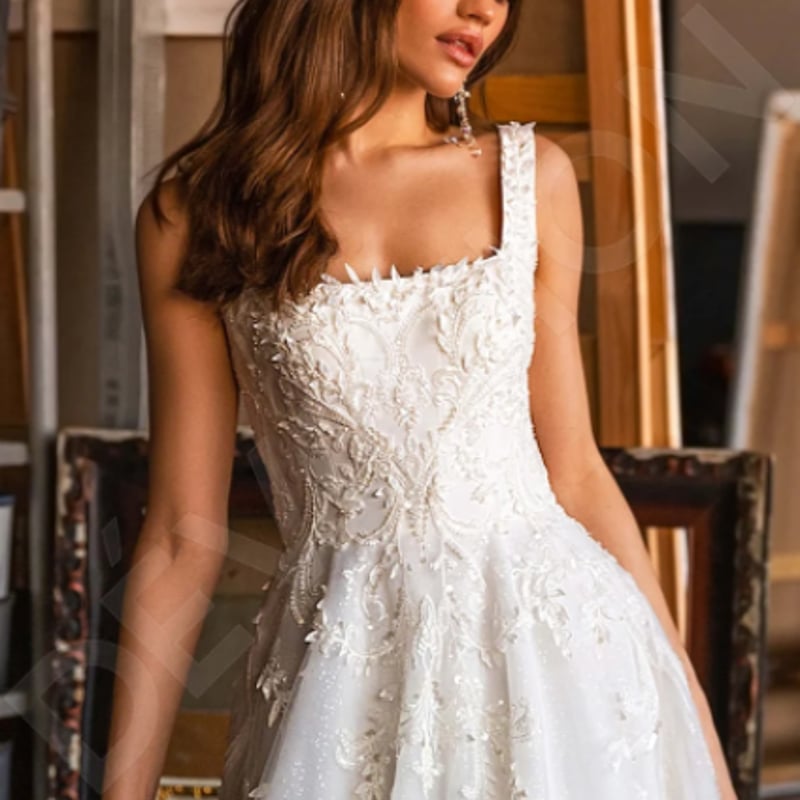 美品！ ウエディングドレス ソフトチュール リーフ刺繍 キャミソール  