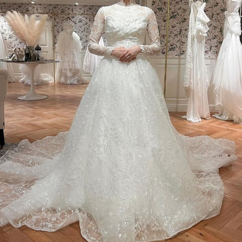 高品質！ ウエディングドレス ロングスリーブ くるみボタン 贅沢