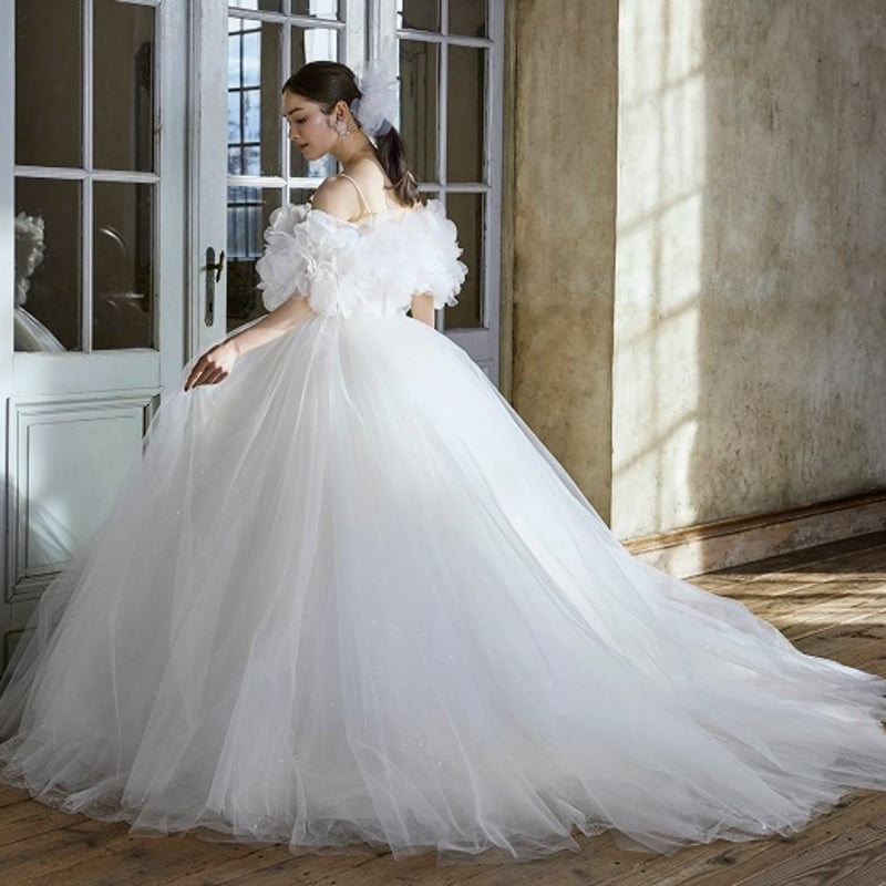 人気商品　ホワイト　オフショルダー グリッター ウェディングドレス ウエディングドレス ホワイト オフショルダー キラキラグリッター