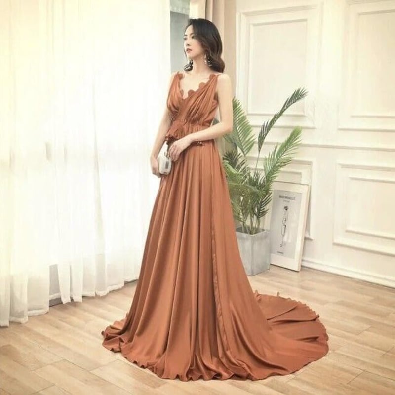 高品質！パーティードレス テラコッタ色 スレンダーライン 背中見せ 短  