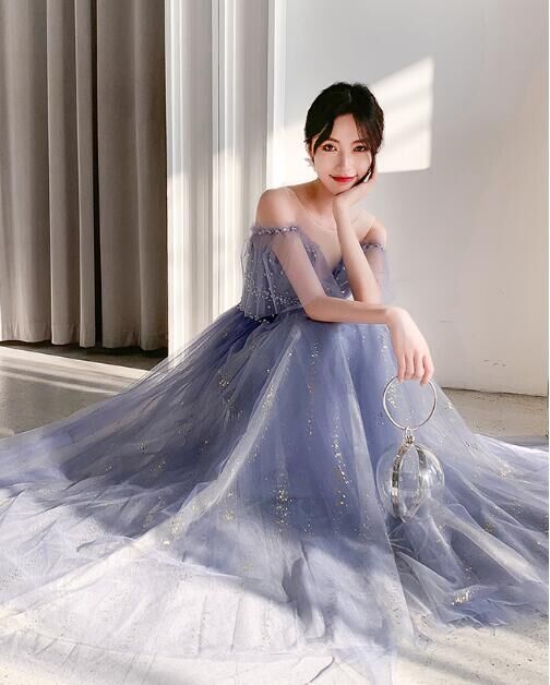 ウェディングドレス　キラキラストーン＆パール　プリンセスライン ウェディングドレス キラキラストーン＆パール プリンセスライン 新品