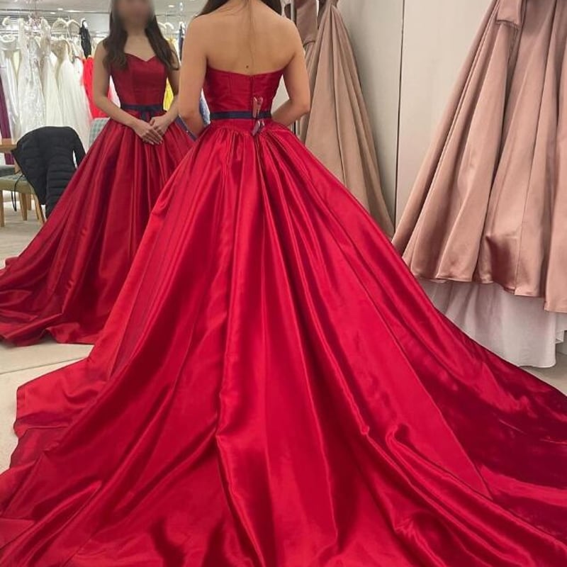 カラードレス ボルドー色 ベアトップ 光沢サテン エレガント  