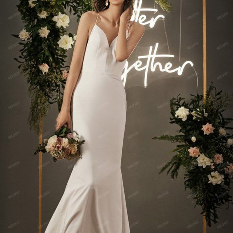 深Vネック ウェディングドレス キャミソール 背中見せ プリンセス  