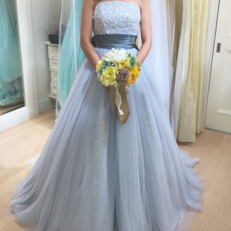 可愛い カラードレス 爽やかで優しいブルー ベアトップ サッシュベルト  