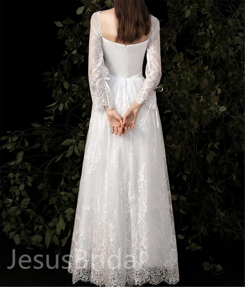 ホワイトボートネック ウエディングドレス スカラップレース