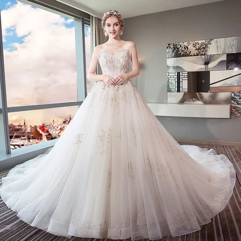 ウエディングドレス チューブトップ プリンセス ロングトレーン 花嫁 披露宴ワンカラーサイズ