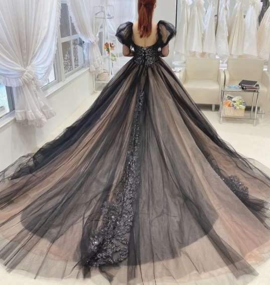 ブラックウェディングドレス FB-3 楽天市場】カラードレス ブラック オフショルダー プリンセス