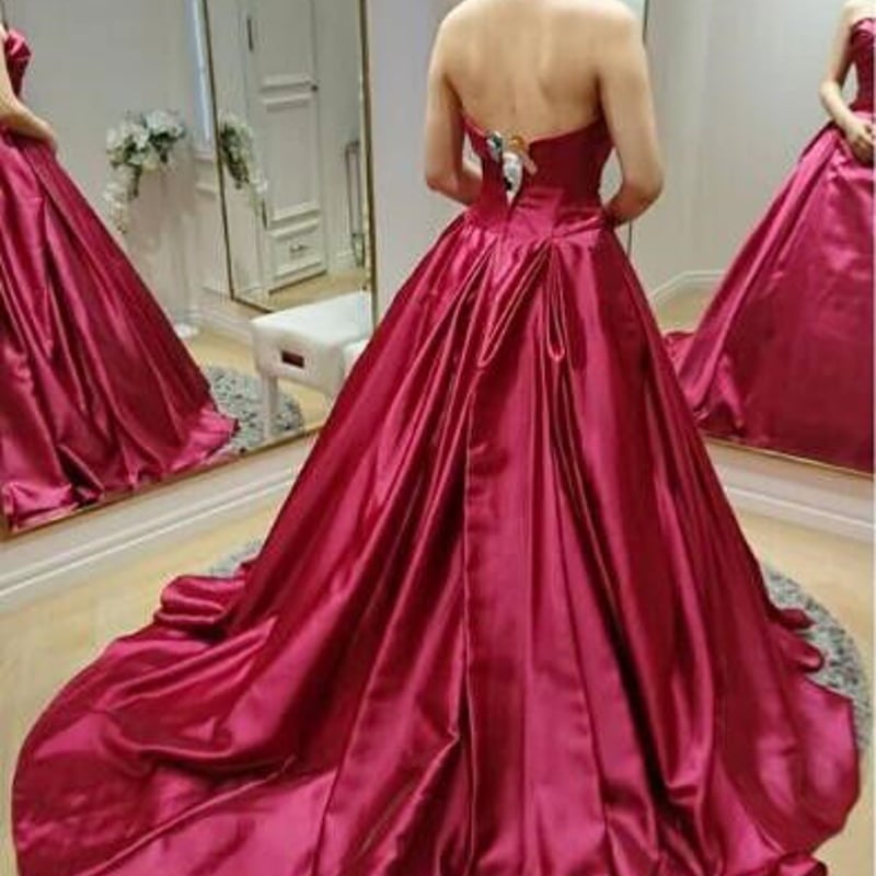 高品質！パーティードレス ビビッドピンク ベアトップ 光沢サテン 2次