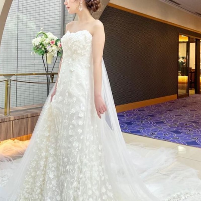 エアリー感 ウエディングドレス 贅沢な総レース ベアトップ ソフト  