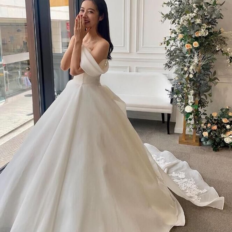 高品質！ ウェディングドレス ワンショルダー ソフトチュール トレーン  