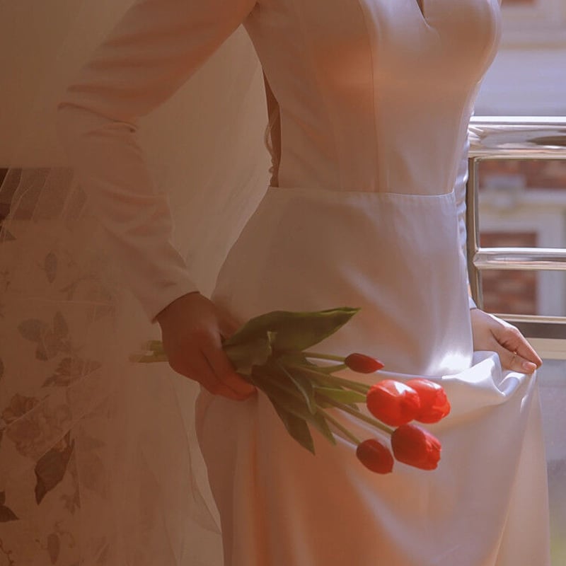 フランス風 長袖 ウエディングドレス 前撮り オフホワイト 背中見せ 2  