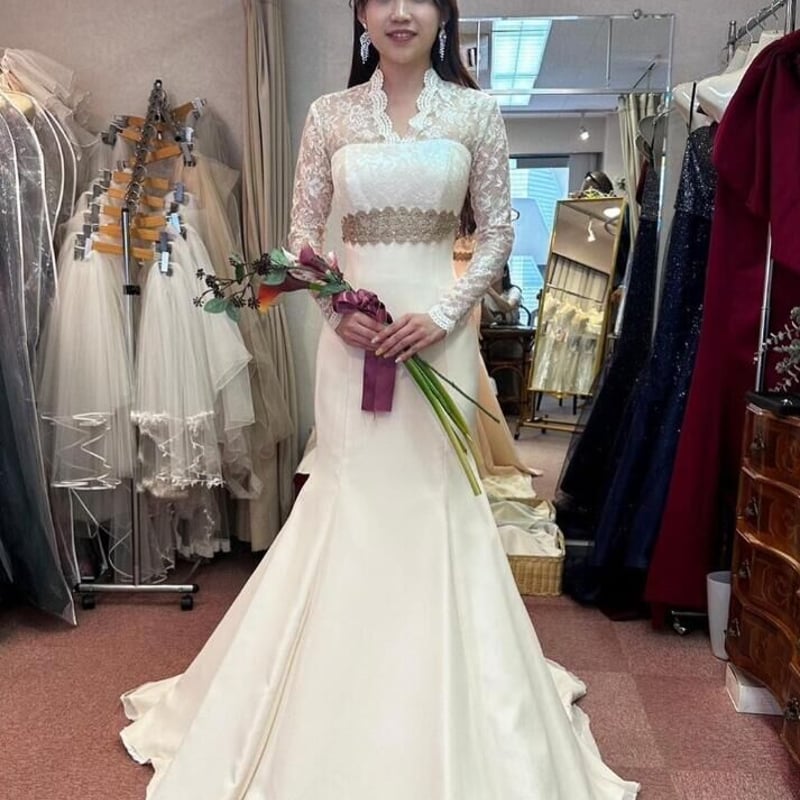 上品！ プリント模様 ウェディングドレス 流れる透け花レース ベルト  