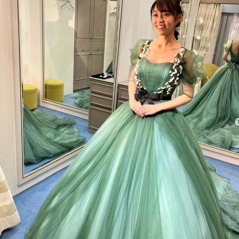 豪華! ウェディングドレス スクエアネック グリーン 柔らかく 豪華! ウェディングドレス スクエアネック グリーン 柔らかく