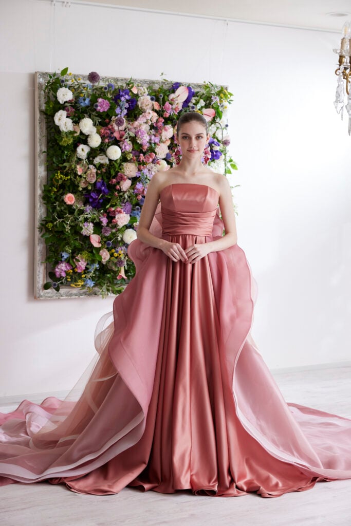 カラードレス ピンク 立体ドレープ 光沢サテン 上質オーガンジー