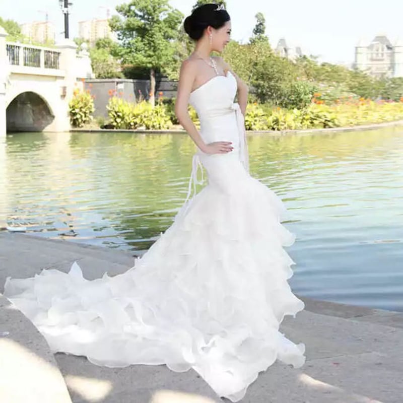 週末セール 新品 ニ次会などドレス 優雅！ マーメイドライン  