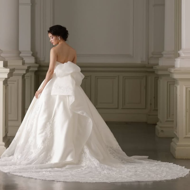 【新品未使用】ウェディングドレス　ホワイト　サテン ウエディングドレス サテンドレス ホワイト 長袖 花嫁 結婚式 二次会