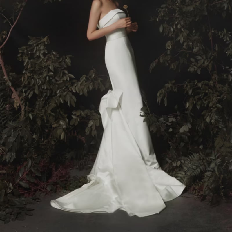 優雅なシルエット ドレス 高級イタリアサテン マーメイドライン ミニ  
