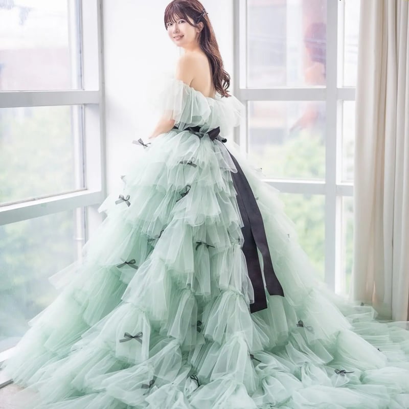 送料無料！カラードレス グリーン ボリュームドレス サッシュベルト  