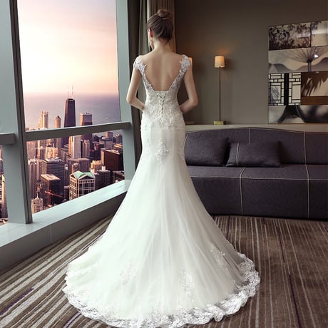 格安！人気なマーメイド風　素敵なウエディングドレス・人魚姫風　Sライン　ホワイト  結婚写真前撮りやフォトウェディング、挙式や二次会にも最適♪