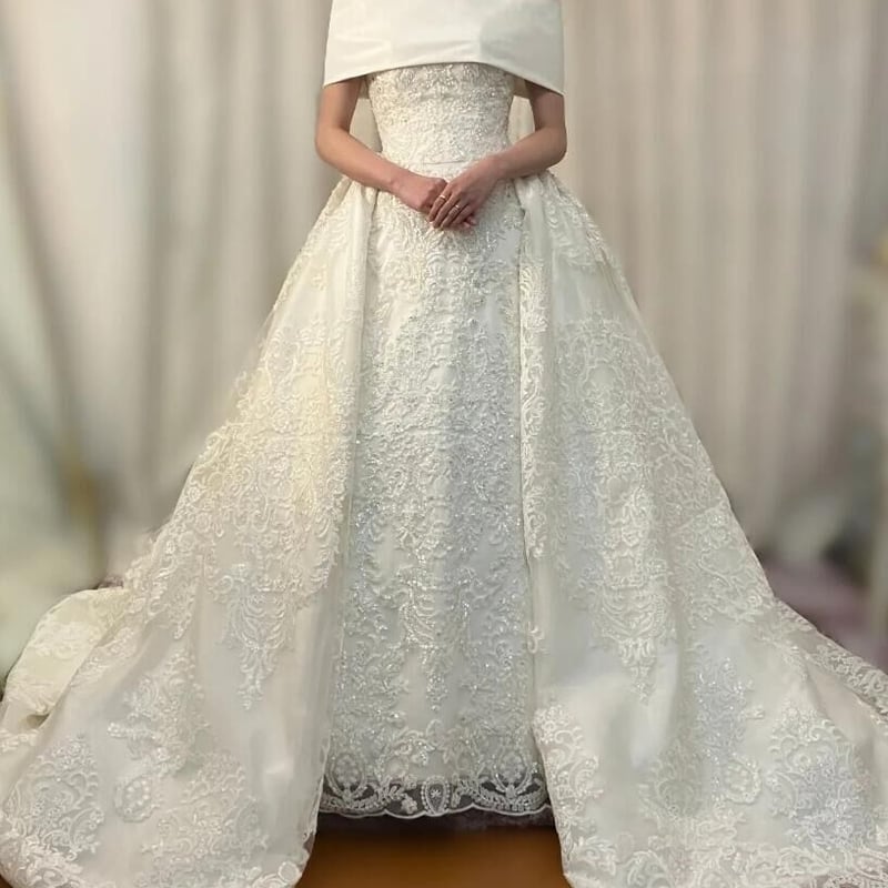 ウエディングドレス キラキラ光る刺繍 オフショルダー ロング ウエディングドレス キラキラ光る刺繍 オフショルダー ロング