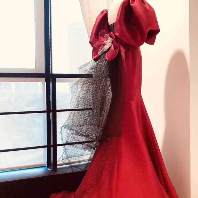 高品質！パーティードレス 赤 パフスリーブ マーメイドライン