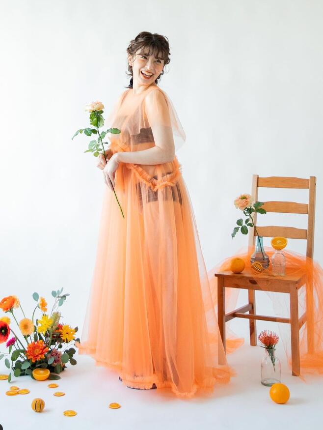 送料無料！透け感あり ビタミンカラーオレンジ シフォンマタニティ