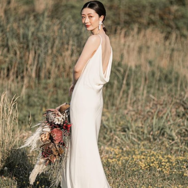 フランス風 ドレス クレープ生地 ワンピース ミニトレーン Vネック  