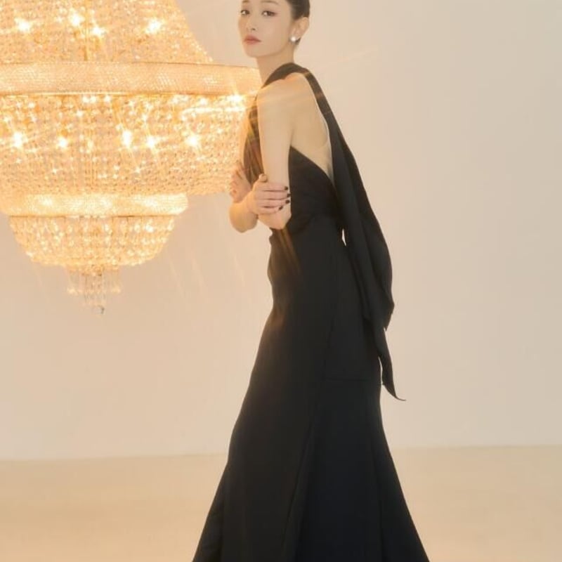 ホルターネック背中見えマーメイドウェディングドレスパーティー パーティドレス ホルターネック ブラック 背中見せ ソフト