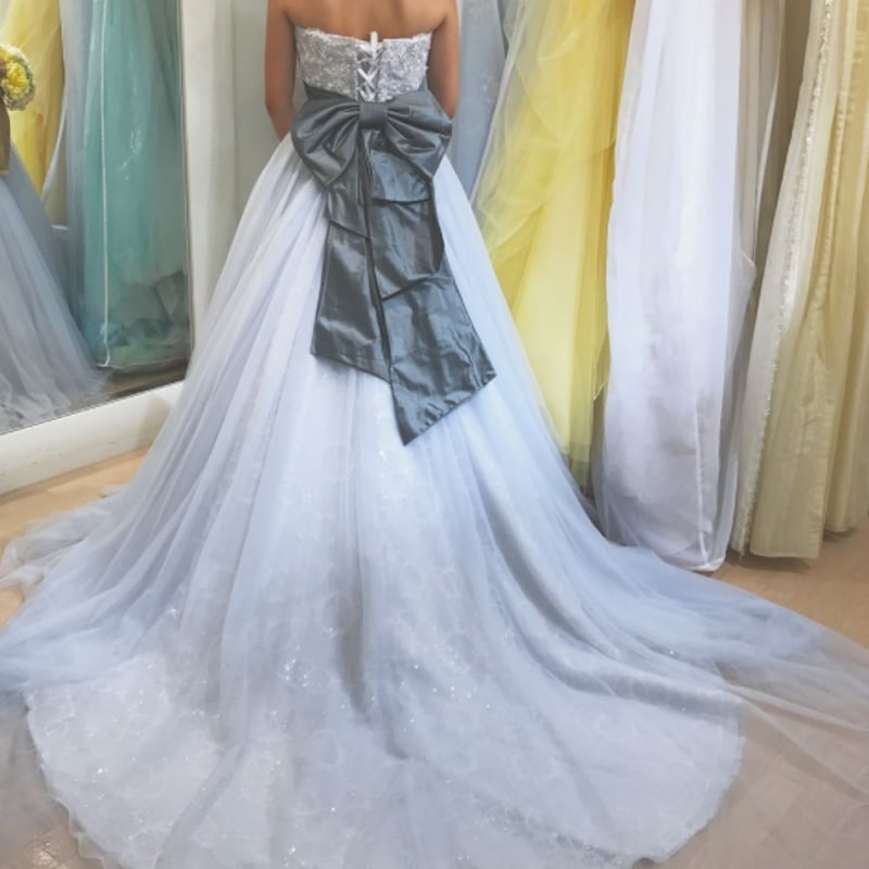 可愛い カラードレス 爽やかで優しいブルー ベアトップ サッシュベルト  