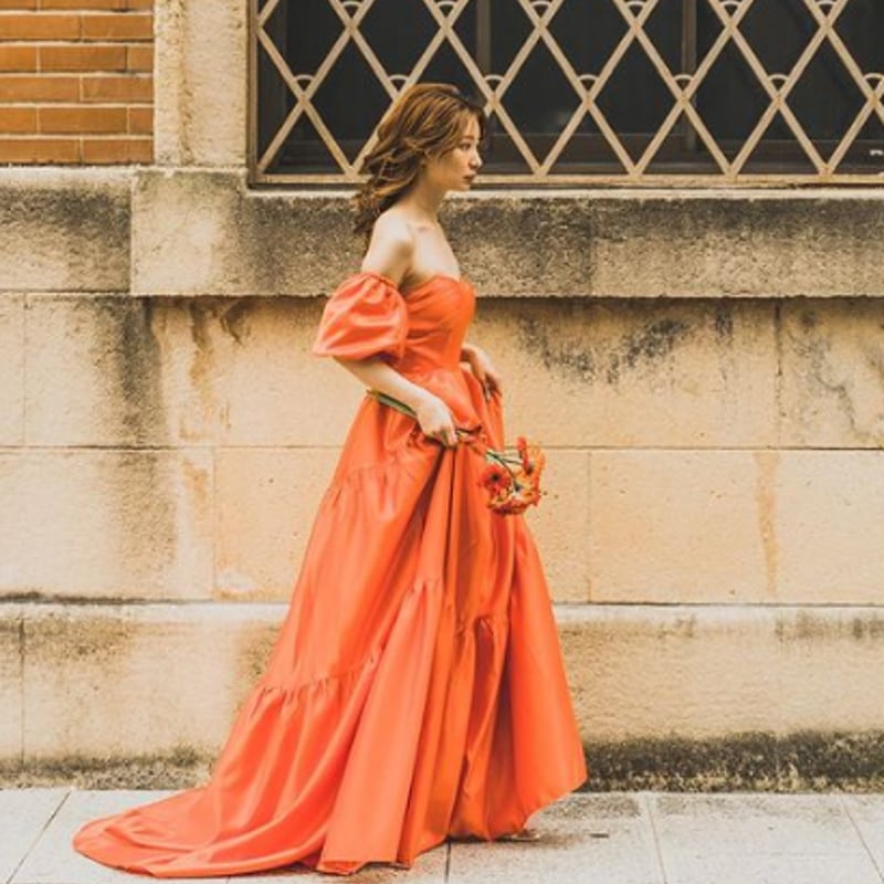フォーマル/ドレス人気なオレンジドレス　パーティードレス　パブ取り外し袖　トレーン
