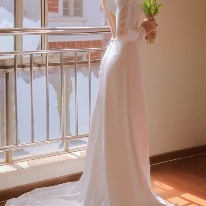 フランス風 長袖 ウエディングドレス 前撮り オフホワイト 背中見せ 2  