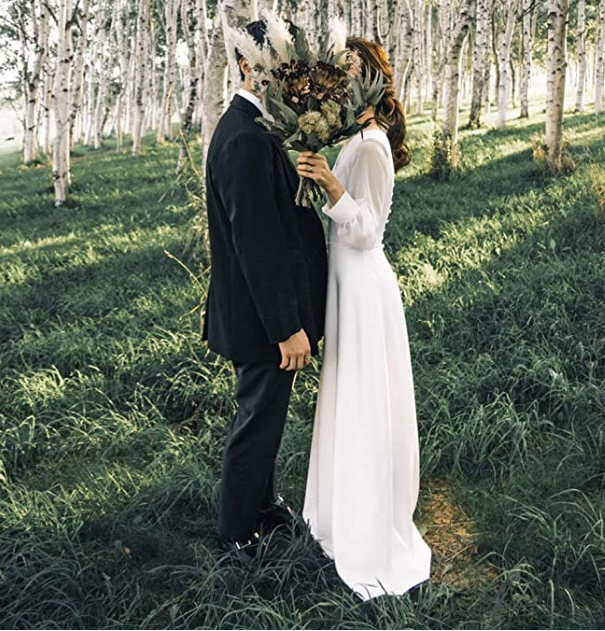 ウエディングドレス 結婚式 二次会ドレス シンプル 長袖 Vネック ウエディングドレス 結婚式 二次会ドレス シンプル 長袖 Vネック
