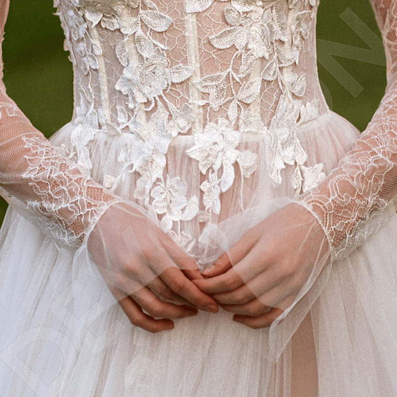 高品質！ ウエディングドレス 繊細レース ミニトレーン シースルー袖  