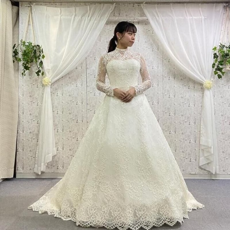 ウエディングドレス シースルー袖 贅沢な小花総レース 華やかな ウエディングドレス シースルー袖 贅沢な小花総レース 華やかな