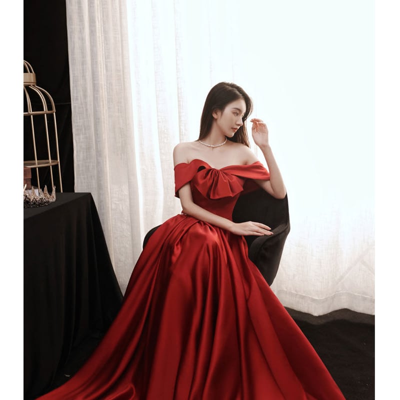 大人気上昇 ワインレッド オフショル パーティードレス 光沢サテン