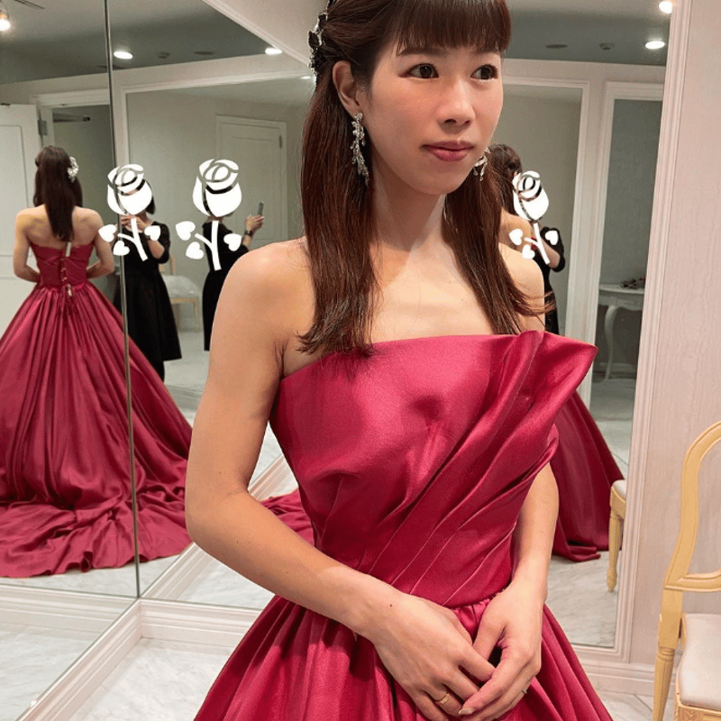パーティードレス 抜群のおしゃれ見え ボルドー色 ベアトップ スリット  