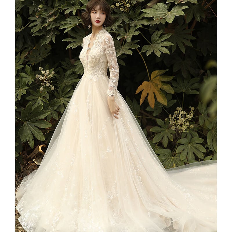 高品質！長袖 ウエディングドレス オフホワイト 背中見せ 華やかな  