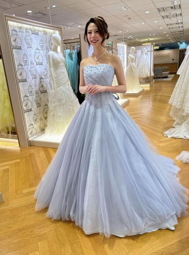 カラードレス 藤紫 柔らかく重ねたチュールスカート ビーズ キラキラ  