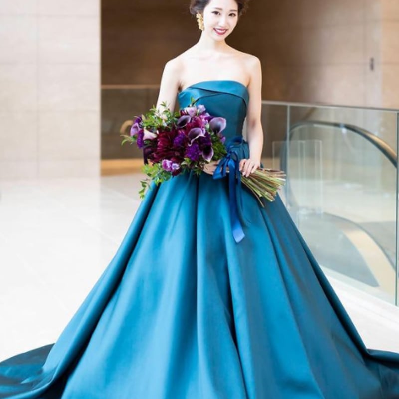 憧れのドレス カラードレス ブルー 光沢サテン ベアトップ フレア  