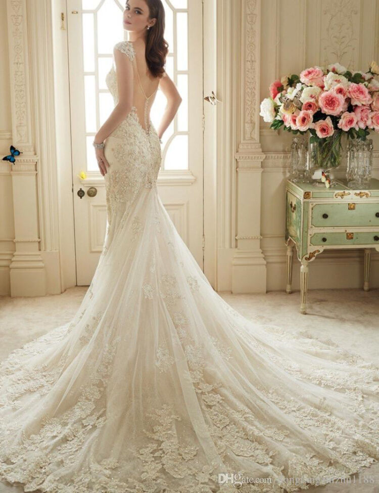 ホワイト レース装飾 ウェディングドレス 高品質！ウエディングドレス ホワイト 3D立体レース刺繍