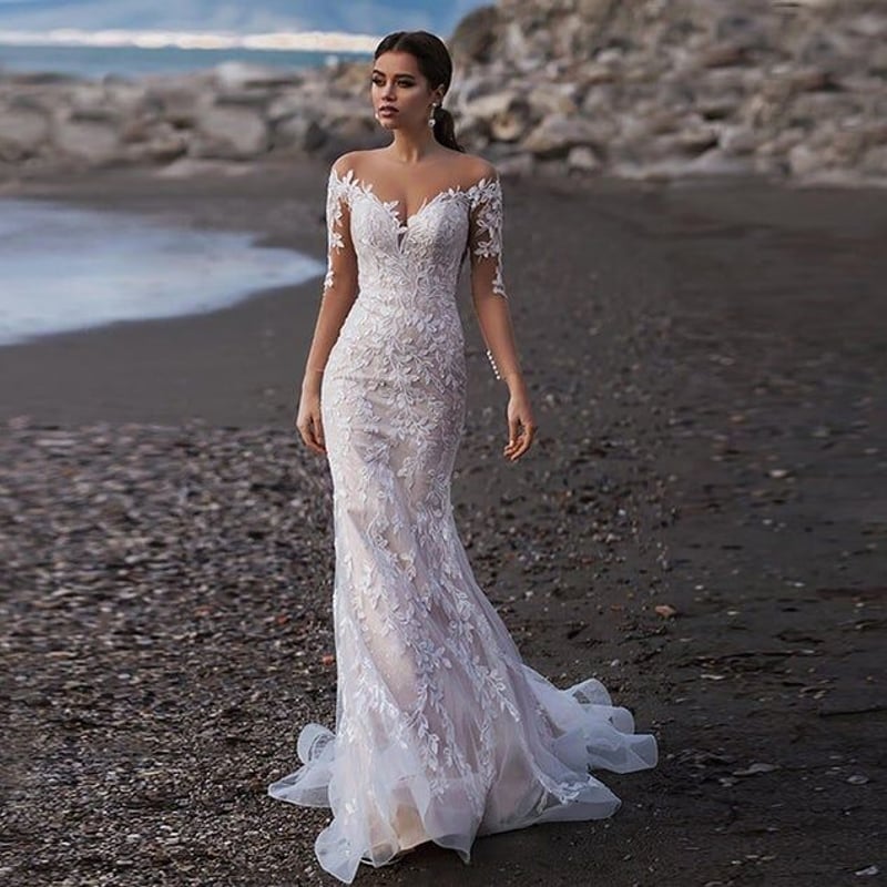 大人気上昇 結婚 ウエディングドレス 薄シャンパンの色 短トレーン  